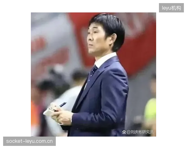 日本队面对技术流强队时中场控制力堪忧,森保一的反击战术效率亟待提升。 日本队面对技术流强队时中场控制力堪忧,森保一的反击战术效率亟待提升。