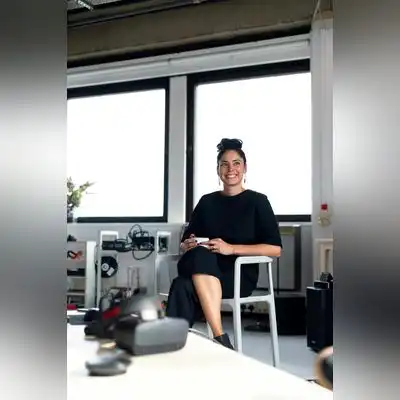 明薇